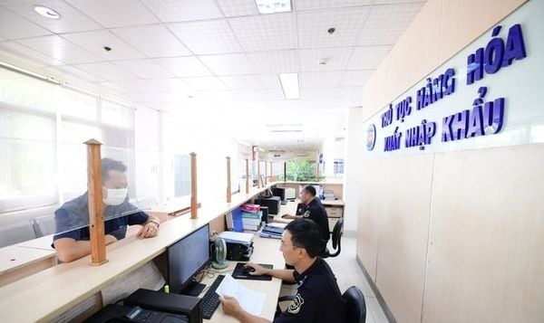 Importazione Aerea dagli USA al Vietnam Chiavi in Mano