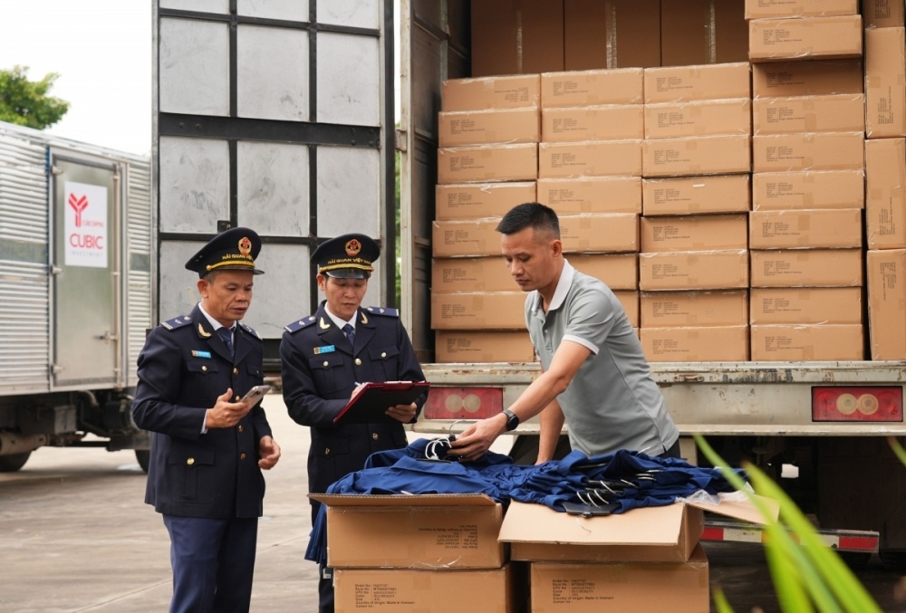 Outsourced Import-Export Services for Manufacturing Companies