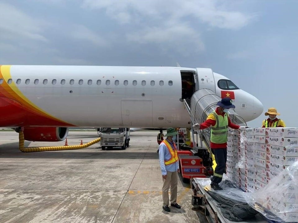 Full-Service Air Import from the USA to Vietnam