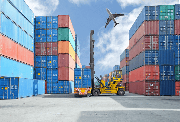 Servizi di Import-Export sul Posto al Porto di Cat Lai | Embassy