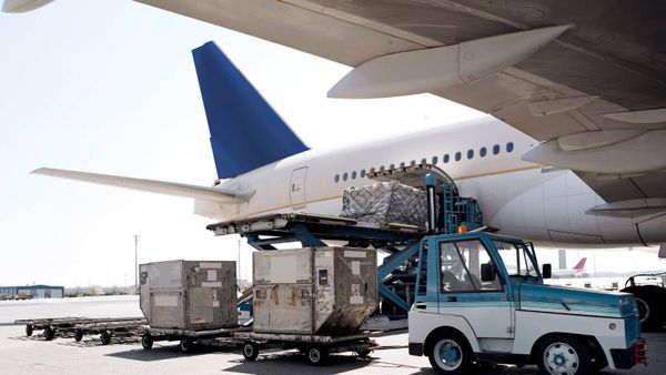 Long Thanh Airport Customs Service – Great Rates, 24/7 Support