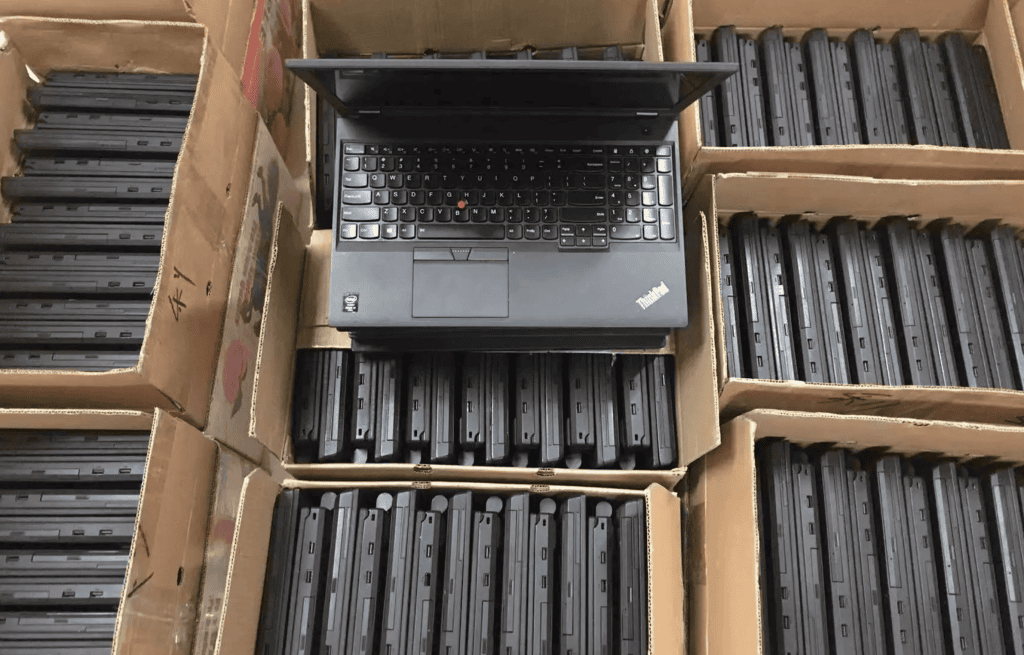 thu-tuc-nhap-khau-laptop (1)